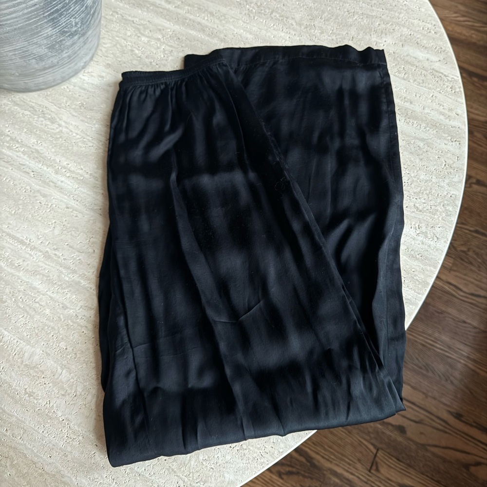 DONNI. The Silky Simple Pant